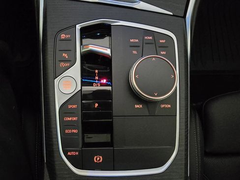 Used 2025 BMW 330i xDrive Sedan w/ M Sport Package image 16