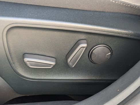 Used 2022 Ford Escape SE w/ Convenience Package image 20