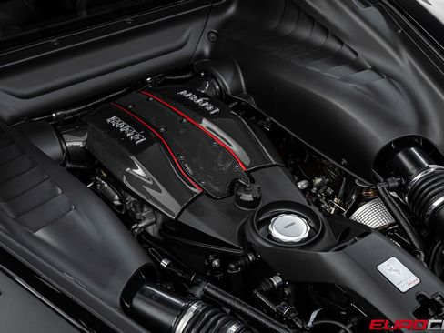 Used 2020 Ferrari 488 Pista Coupe RWD image 24