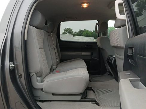Used 2011 Toyota Tundra 2WD CrewMax w/ SR5 Pkg image 27