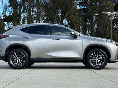 Used 2025 Lexus NX 250 FWD w/ Accessory Package (Z2) image 7