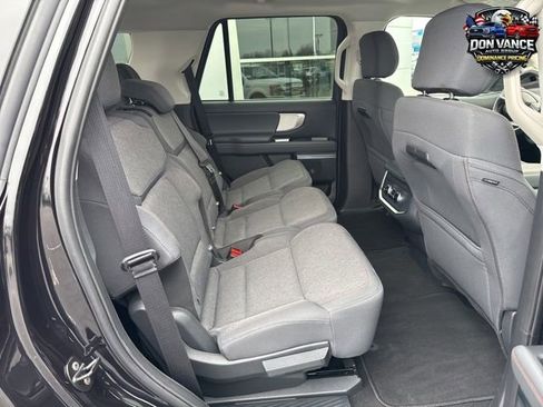 Used 2025 Ford Expedition Active RWD image 28