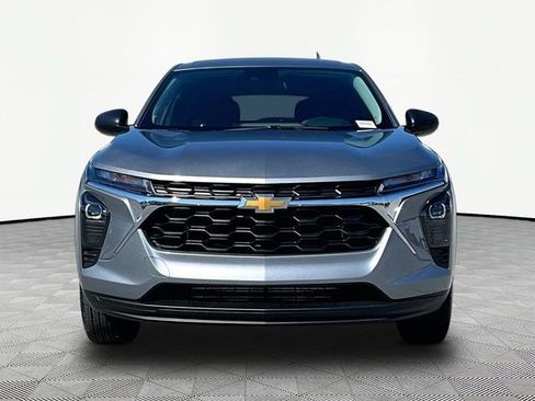 New 2026 Chevrolet Trax LS FWD image 2