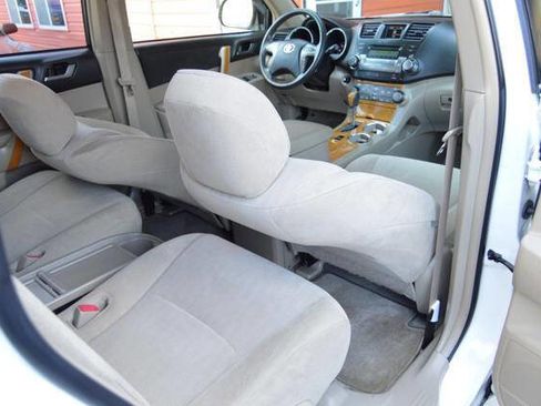 Used 2010 Toyota Highlander 4WD Hybrid image 54