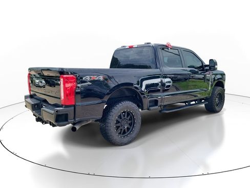 Used 2023 Ford F250 XL AWD/4WD image 2