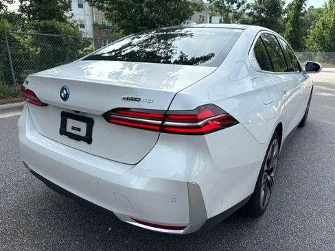 Used 2026 BMW i5 eDrive40 RWD image 13