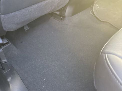 Used 2025 GMC Sierra 2500 SLT w/ SLT Convenience Package image 26