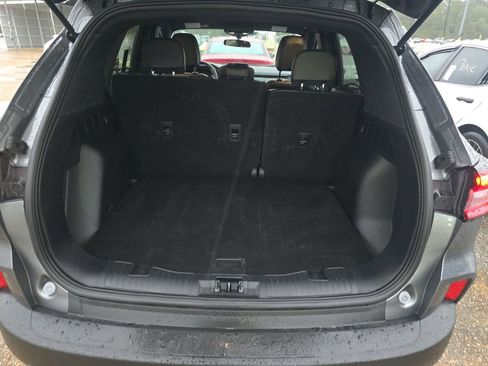 Used 2025 Ford Escape ST-Line image 9