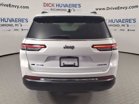 Used 2021 Jeep Grand Cherokee L Limited AWD/4WD image 5