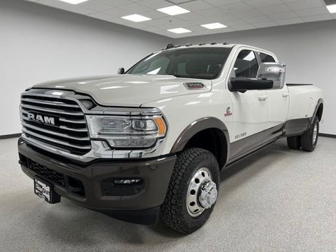 Used 2024 RAM 3500 Limited w/ Safety Group AWD/4WD image 4