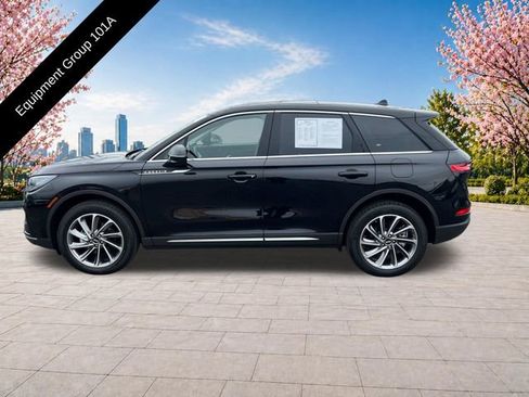 Certified 2024 Lincoln Corsair AWD w/ Equipment Group 101A image 3