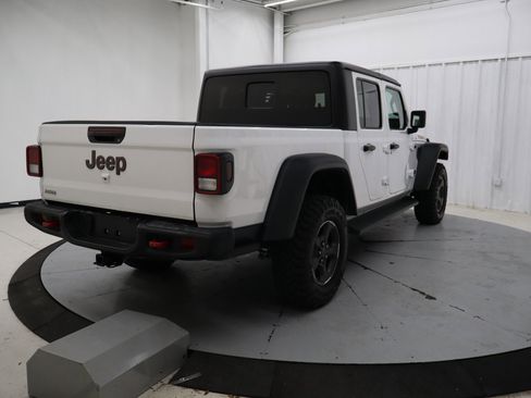 Used 2022 Jeep Gladiator Rubicon w/ Trailer Tow Package AWD/4WD image 4