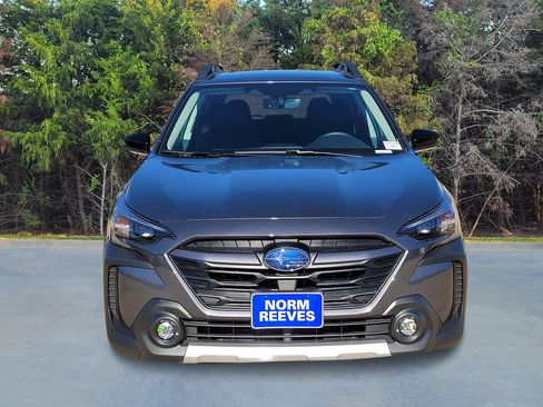 New 2025 Subaru Outback Limited image 2