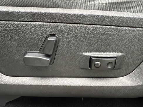 Used 2018 RAM 1500 Big Horn AWD/4WD image 12