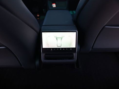 Used 2025 Tesla Model 3 Long Range AWD/4WD image 31