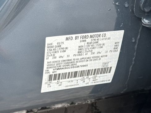 Used 2025 Ford Explorer ST w/ Sun And Sound Package image 31