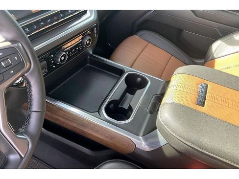 Used 2026 Chevrolet Silverado 3500 High Country w/ High Country Premium Package image 19