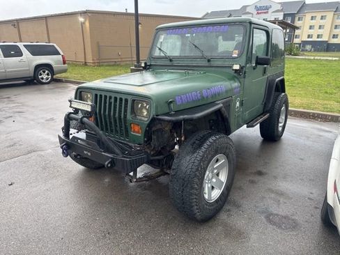 Used 1992 Jeep Wrangler Sahara image 3