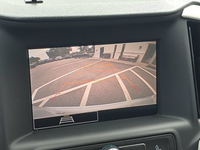 Used 2022 GMC Terrain SLE w/ Driver Convenience Package FWD image 32
