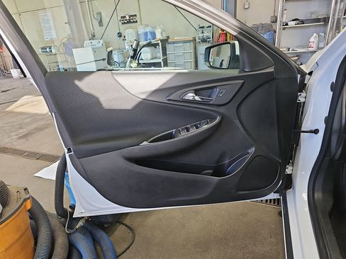 Used 2024 Chevrolet Malibu LT image 25