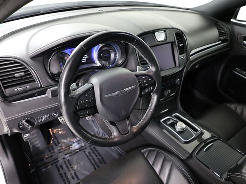 Used 2023 Chrysler 300 C RWD image 22