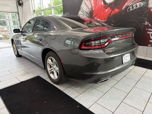 Used 2023 Dodge Charger SXT RWD image 3