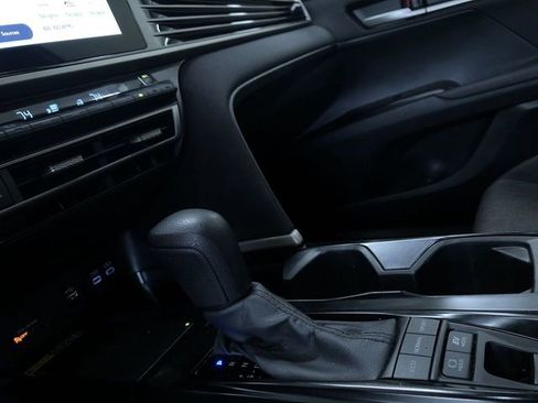 Used 2025 Toyota Camry LE image 22