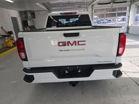 New 2026 GMC Sierra 1500 Elevation image 4