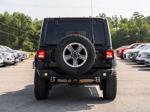 Used 2021 Jeep Wrangler Unlimited Sahara AWD/4WD image 6