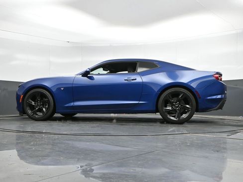 Used 2020 Chevrolet Camaro LT RWD image 44