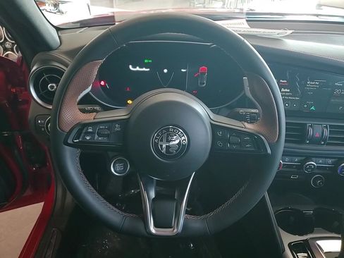 New 2025 Alfa Romeo Giulia AWD w/ Driving Assist Package image 25