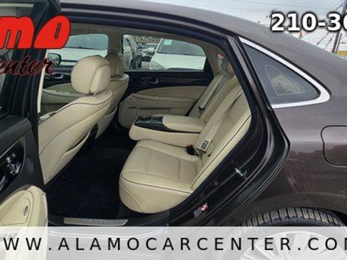 Used 2016 Hyundai Equus Signature RWD image 25