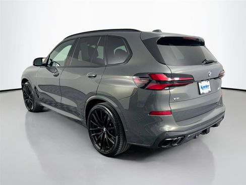 Used 2024 BMW X5 M60i w/ Executive Package image 4