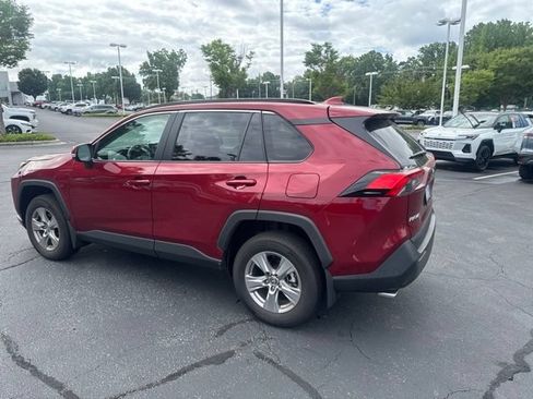 Used 2025 Toyota RAV4 XLE FWD image 5