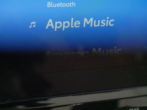 Used 2024 Toyota Highlander LE image 30