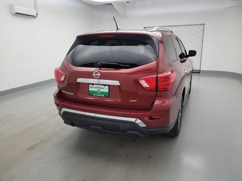 Used 2017 Nissan Pathfinder S AWD/4WD image 7