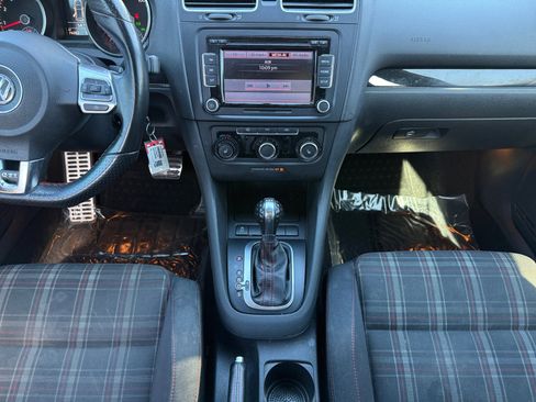 Used 2013 Volkswagen GTI 4-Door image 9