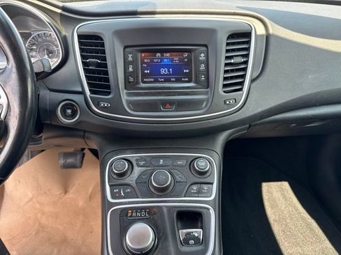 Used 2015 Chrysler 200 Limited w/ Convenience Group FWD image 14