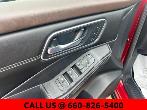 Used 2023 Nissan Rogue Platinum w/ Platinum Premium Package AWD/4WD image 18