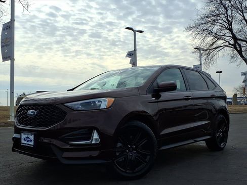 Used 2022 Ford Edge ST-Line AWD/4WD image 3