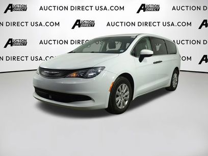Used 2021 Chrysler Voyager L