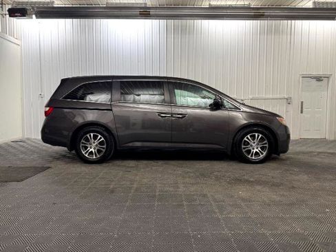 Used 2013 Honda Odyssey EX image 24