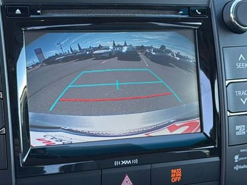 Used 2016 Toyota Camry XLE w/ Moonroof Package image 16