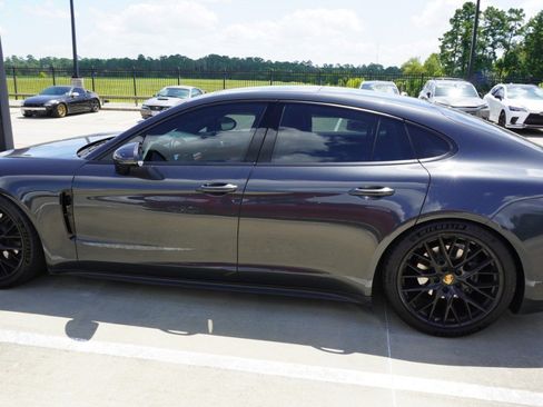 Used 2018 Porsche Panamera 4 AWD/4WD image 5