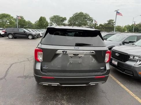 Used 2020 Ford Explorer XLT w/ Equipment Group 202A AWD/4WD image 11
