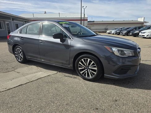 Used 2018 Subaru Legacy 2.5i image 2