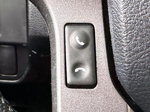 Used 2016 Toyota Tacoma TRD Sport image 25