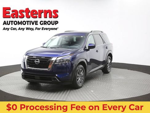 Used 2025 Nissan Pathfinder SV FWD image 54