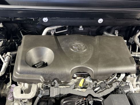 Used 2025 Toyota RAV4 LE AWD/4WD image 29