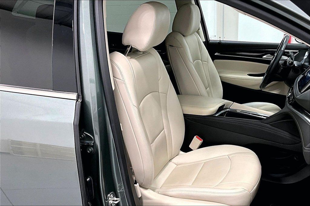 Used 2023 Buick Enclave Premium FWD image 9